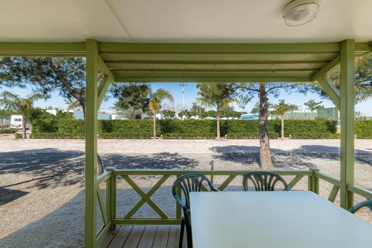 Camping Valencia - Bungalows Puzol Exterior photo